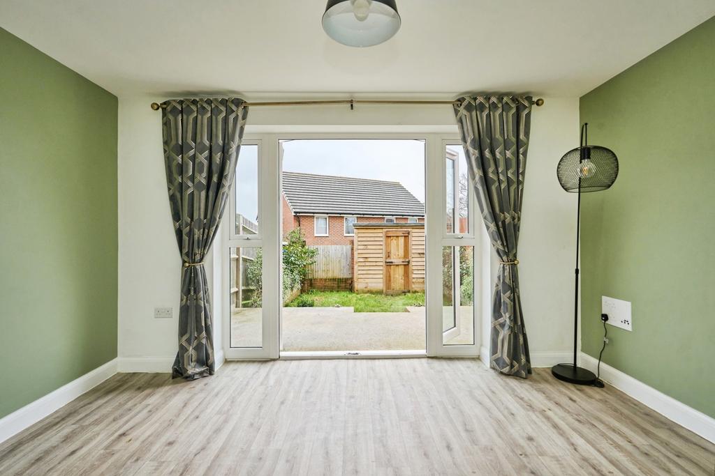 Pbox-IMG.jpg
