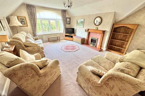 3 bedroom flat for sale, Uphill Road North, Weston-super-Mare, Somerset, BS23
