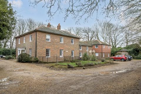2 bedroom flat for sale, Hound Road, Netley Abbey, Southampton, Hampshire, SO31