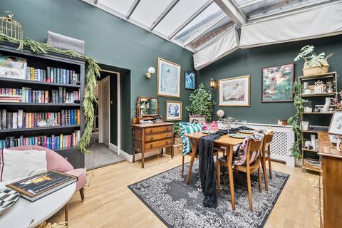 2 bedroom flat for sale, Hound Road, Netley Abbey, Southampton, Hampshire, SO31