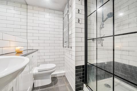 2 bedroom flat for sale, Hound Road, Netley Abbey, Southampton, Hampshire, SO31
