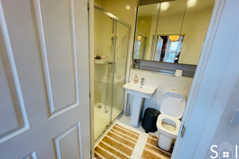 undefined, Foxglove Close, West Drayton, UB7 9GA