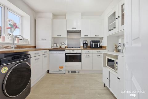 undefined, Culverin Avenue, Grays RM16