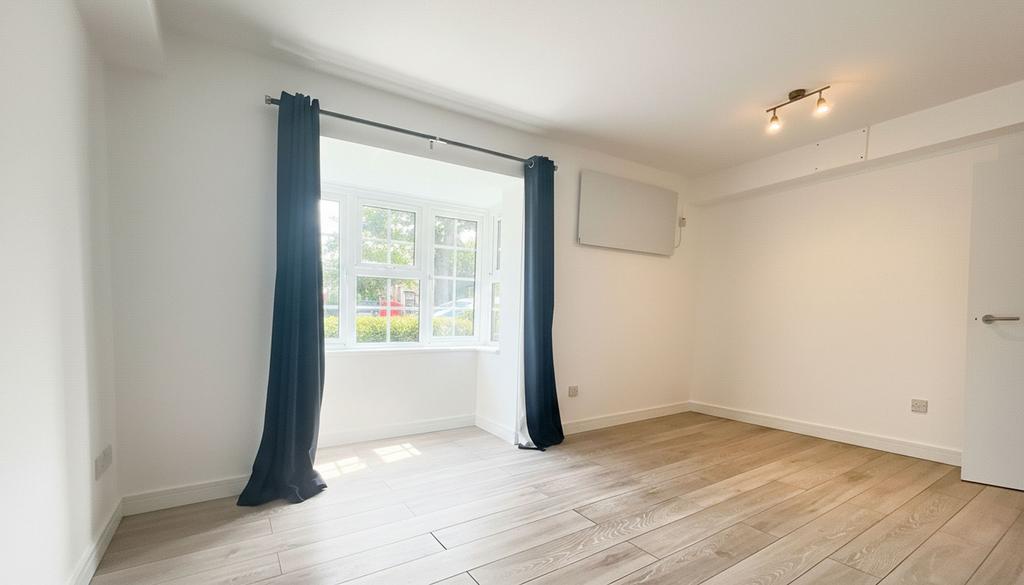 Studio Room