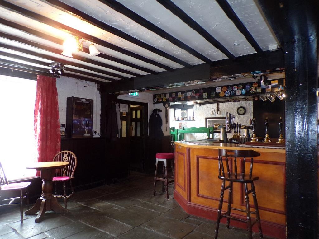 Main Bar area &amp; seat