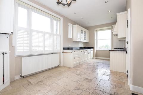 undefined, Castelnau, Barnes, London, SW13