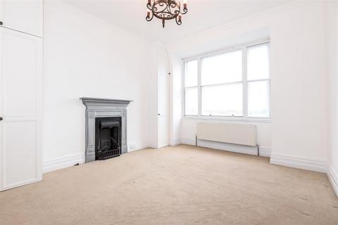 undefined, Castelnau, Barnes, London, SW13