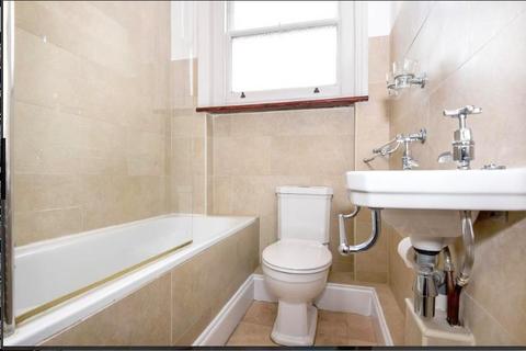 undefined, Castelnau, Barnes, London, SW13