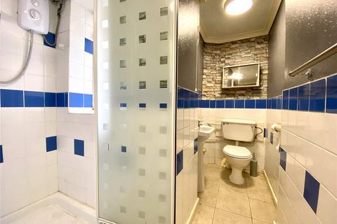 1 bedroom flat for sale, Castle Street, Ryde, PO33