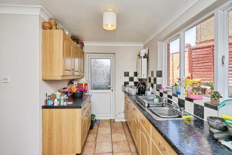 3 bedroom semi-detached house for sale, Southfield Gardens, Ryde, Isle of Wight, PO33