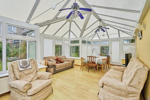 4 bedroom bungalow for sale, Spencer Glade, Ryde, Isle of Wight, PO33