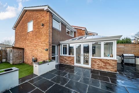 Robin Close, Alton, Hampshire, GU34