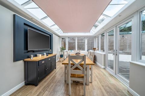 undefined, Robin Close, Alton, Hampshire, GU34