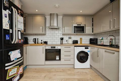 3 bedroom detached house for sale, High Street, BEMBRIDGE, Isle of Wight, PO35