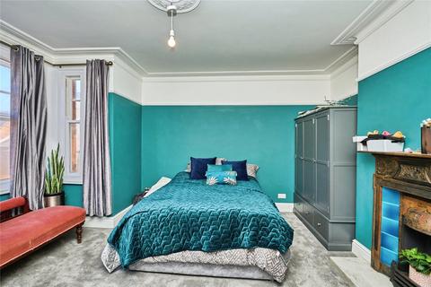 4 bedroom semi-detached house for sale, Yelfs Road, Ryde, Isle of Wight, PO33