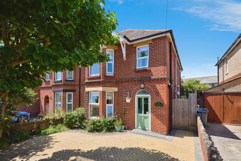 3 bedroom semi-detached house for sale, High Park Road, Ryde, Isle of Wight, PO33