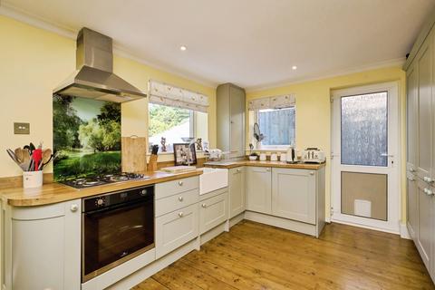 3 bedroom semi-detached house for sale, High Park Road, Ryde, Isle of Wight, PO33