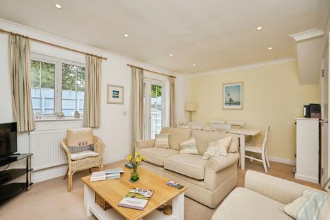 4 bedroom terraced house for sale, Victoria Mews, Binstead Road, Ryde, Isle of Wight, PO33