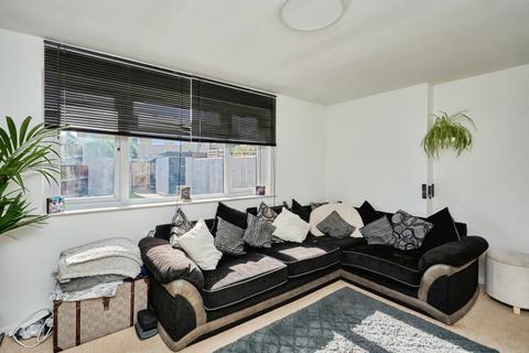 3 bedroom terraced house for sale, Lower Furlongs, Sandown, Isle of Wight, PO36