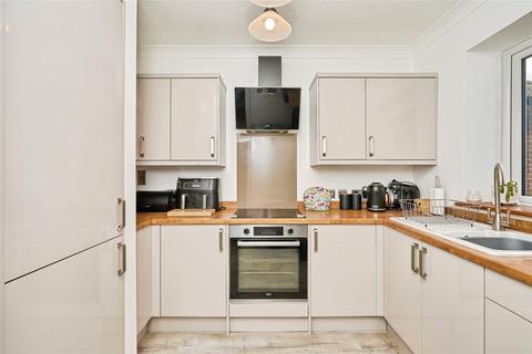 2 bedroom flat for sale, Sandown Road, Shanklin, Isle of Wight, PO37