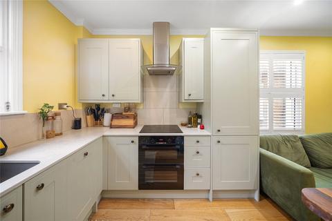 4 bedroom flat for sale, Woodlawn Road, Hammersmith And Fulham, London, SW6