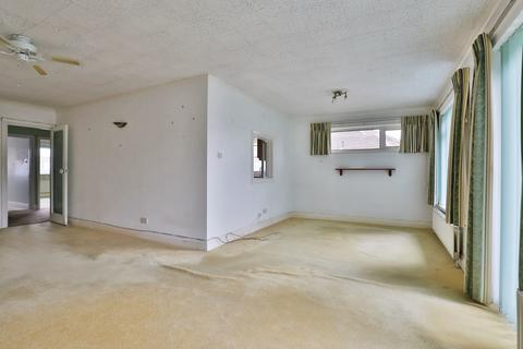 2 bedroom flat for sale, Grosvenor Road, Westbourne, Bournemouth, Dorset, BH4