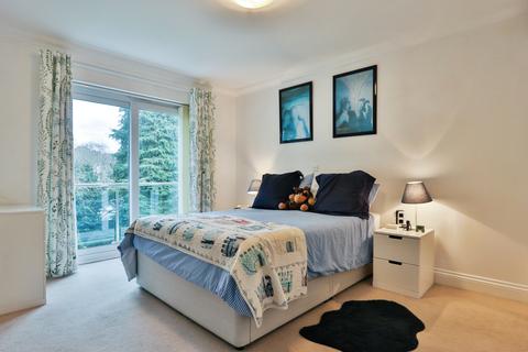 3 bedroom flat for sale, Chine Crescent Road, West Cliff, Bournemouth, Dorset, BH2
