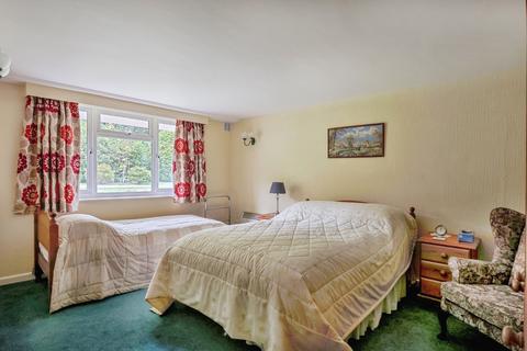2 bedroom flat for sale, West Cliff Road, West Cliff, Bournemouth, Dorset, BH4