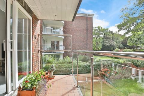 2 bedroom flat for sale, West Cliff Road, West Cliff, Bournemouth, Dorset, BH4