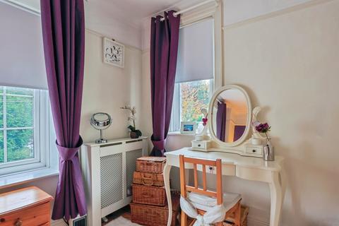 2 bedroom flat for sale, Surrey Road South, Westbourne, Bournemouth, Dorset, BH4