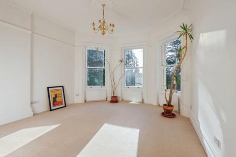 2 bedroom flat for sale, Western Road, Branksome Park, Poole, Dorset, BH13