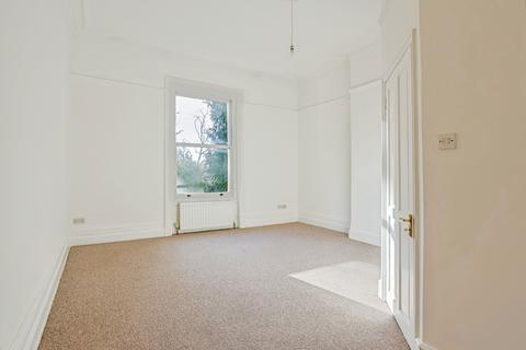 2 bedroom flat for sale, Western Road, Branksome Park, Poole, Dorset, BH13
