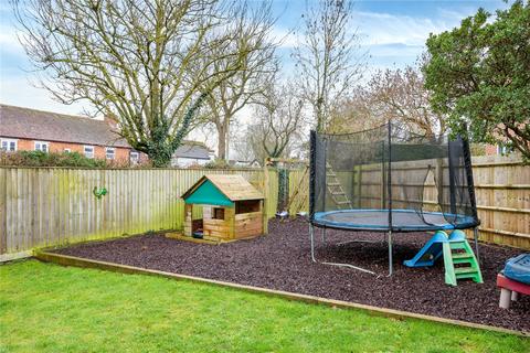 undefined, Clifden Road, Worminghall, Aylesbury, Buckinghamshire, HP18