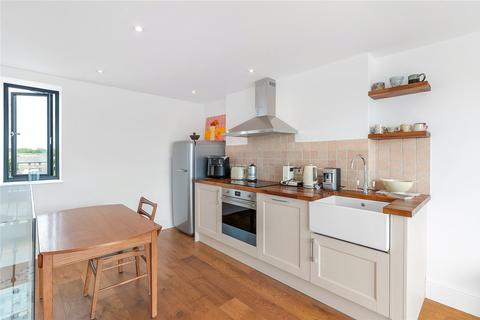 2 bedroom flat for sale, Gloucester Avenue, Primrose Hill, London, NW1