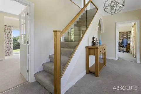 4 bedroom detached house for sale – pohled 5