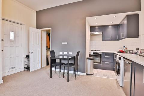 1 bedroom flat for sale, Surrey Road, Westbourne, Bournemouth, Dorset, BH4
