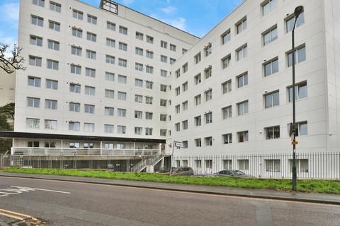 2 bedroom flat for sale, Prince of Wales Road, Westbourne, Bournemouth, Dorset, BH4