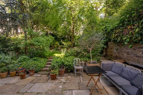3 bedroom flat for sale, Buckland Crescent, Belsize Park, London, NW3