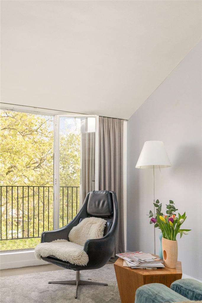 Bedroom/Reception