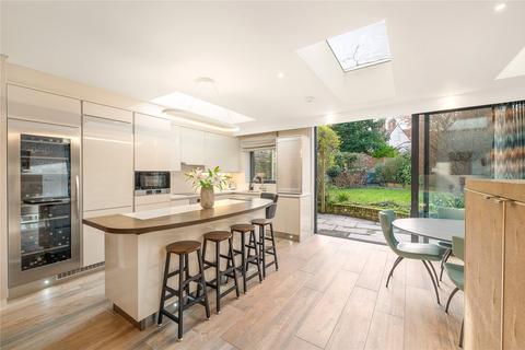 3 bedroom flat for sale, King Henrys Road, Primrose Hill, London, NW3