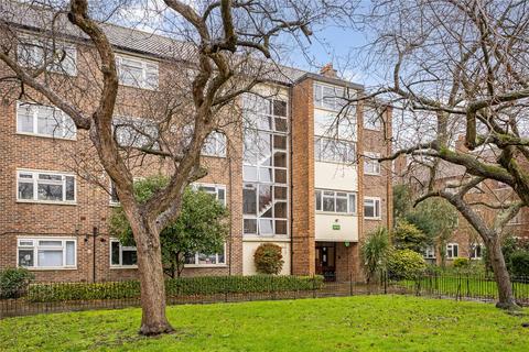 2 bedroom flat for sale, Railway Side, London, SW13