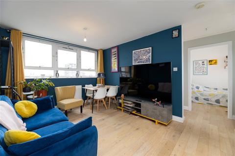 3 bedroom flat for sale, Castlecombe Drive, Southfields, London, SW19