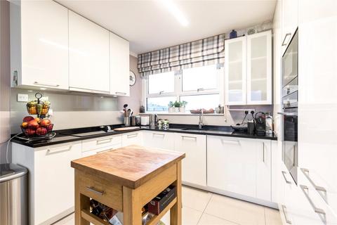 3 bedroom flat for sale, Castlecombe Drive, Southfields, London, SW19