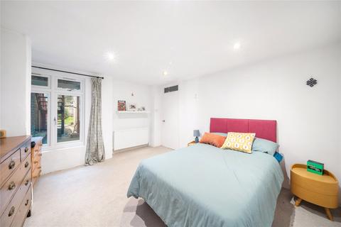 2 bedroom flat for sale, Wimbledon Park Road, Southfields, London, SW18