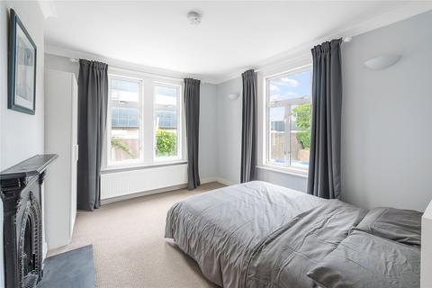 3 bedroom flat for sale, Camborne Road, Southfields, London, SW18