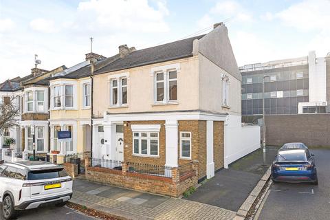 2 bedroom flat for sale, Camborne Road, Southfields, London, SW18