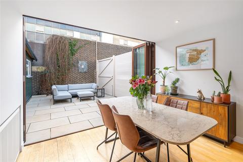 2 bedroom flat for sale, Camborne Road, Southfields, London, SW18