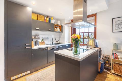 2 bedroom flat for sale, Scott Avenue, Southfields, London, SW15