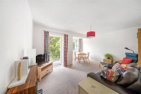 3 bedroom flat for sale, Chobham Gardens, Southfields, London, SW19