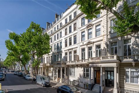 undefined, Queens Gate, London, SW7